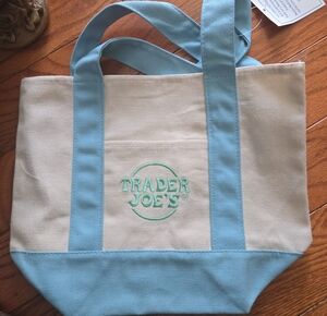 Canvas Tote Bag in Light Blue and Cream